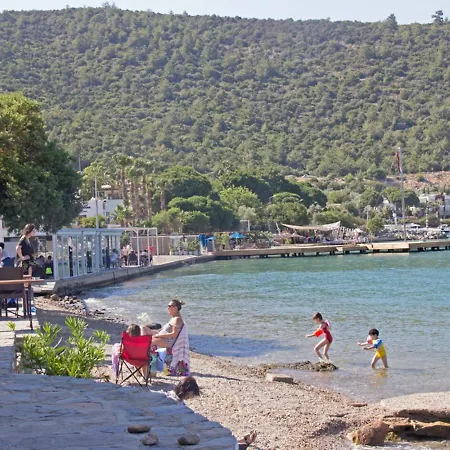 Umayra * Αλικαρνασσός