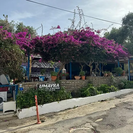 Umayra Ξενοδοχείο *